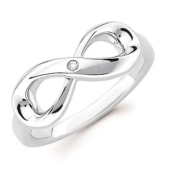 Joyelle’s Jewelers - ring